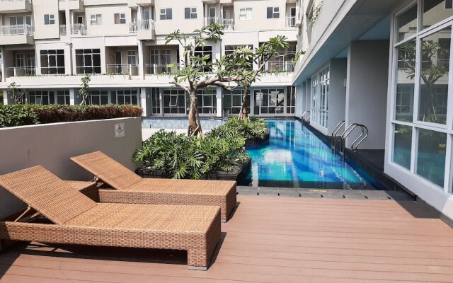 Best and Sweet Homey Studio Bintaro Icon Apartment