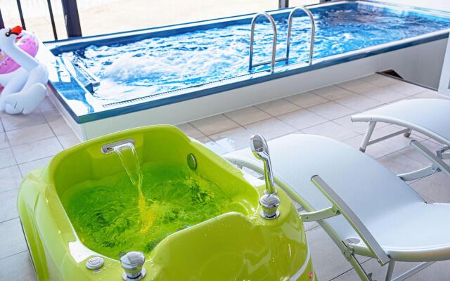 Tongyoung Beclassy Kids Poolvilla