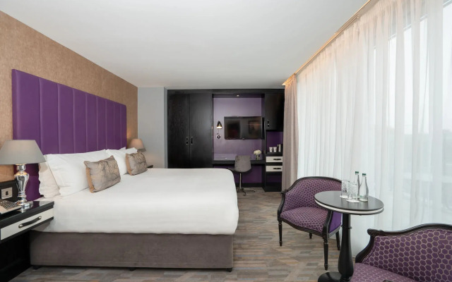 The Trinity City Hotel