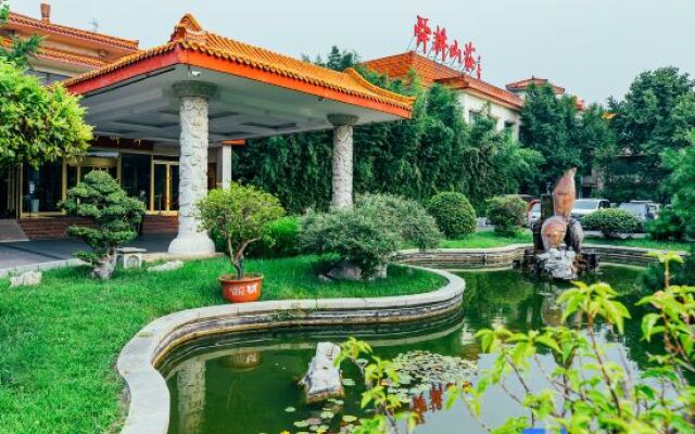 Jinan Shungeng Hillview Hotel