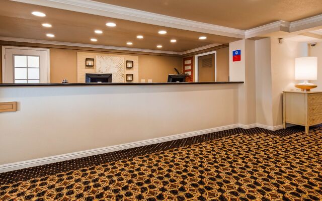 Lompoc Valley Inn & Suites