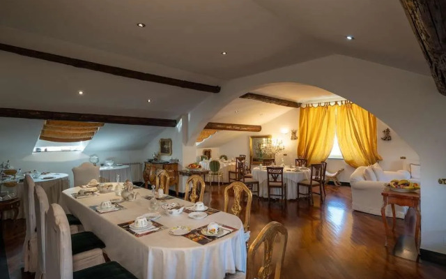 Morali Palace