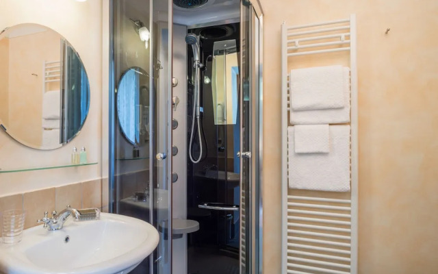 The Monna Lisa Resort