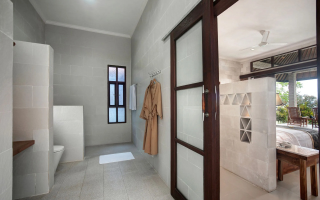 Sea Breeze Candidasa