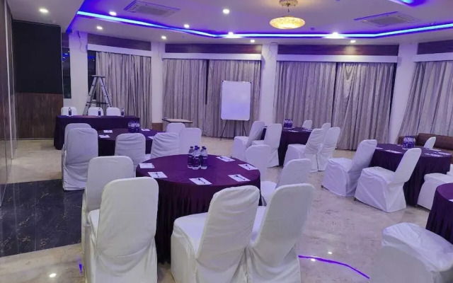 Aquila hotel & conventions by The Nexus
