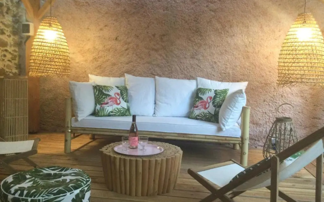 La Boheme. Maison de Village Cosy, Jardin Et Spa.