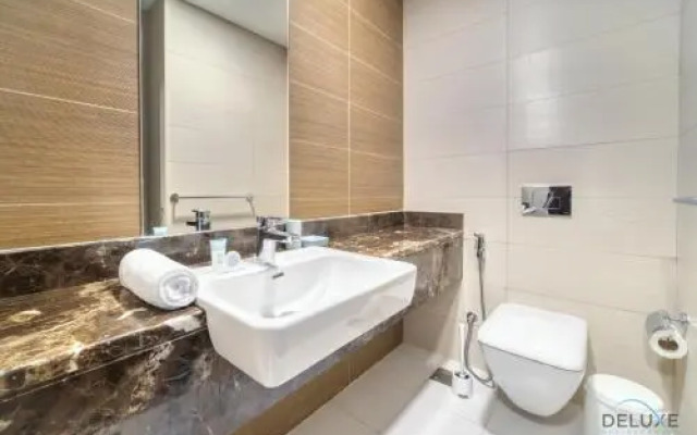 KeyHost - Sparkle Tower 1BR Dubai Marina - K2630