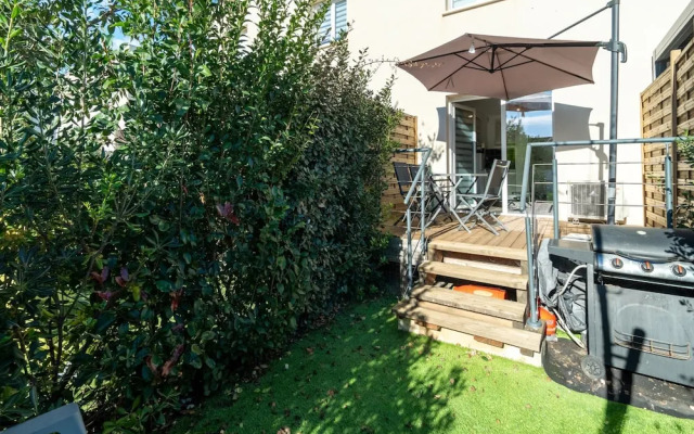 Bright Villa Stay in Serignan