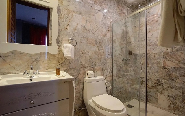 House of Passion Amphawa