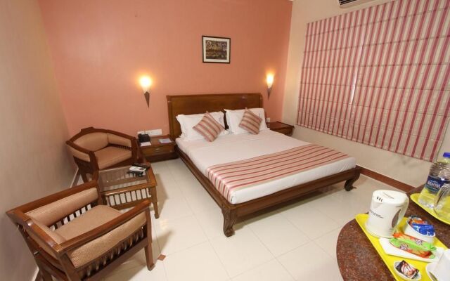 Crescent Park Hotel