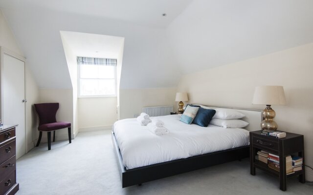 Lovely Putney Home by the Thames