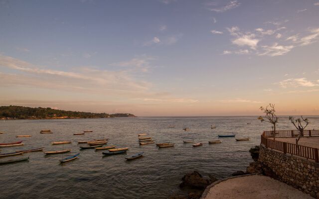 Laguna Reef Huts