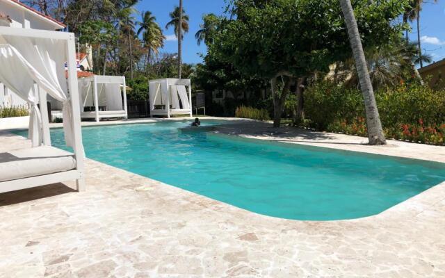 V&V Beach House