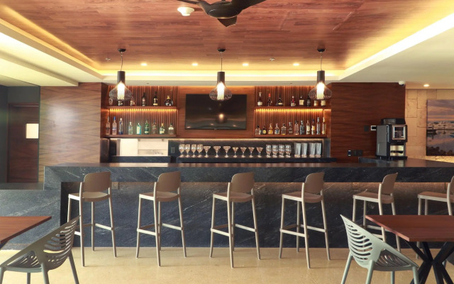 Holiday Inn & Suites Puerto Vallarta Marina & Golf by IHG