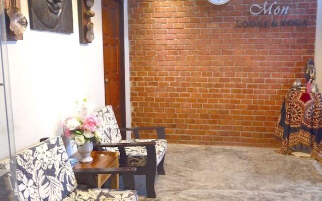 Mon Lodge & Yoga Donmuang