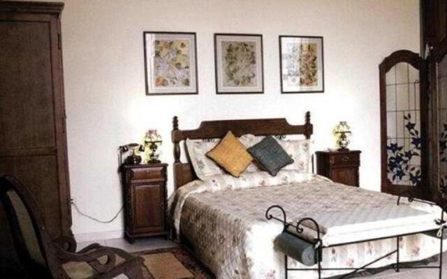 Del Tejadillo Boutique