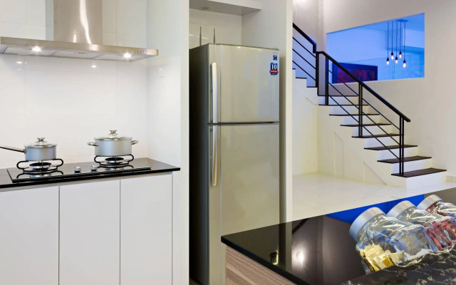 Shamrock Beach Villas Seaview 15