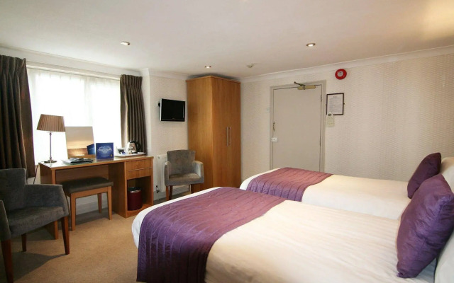 Quayside Hotel