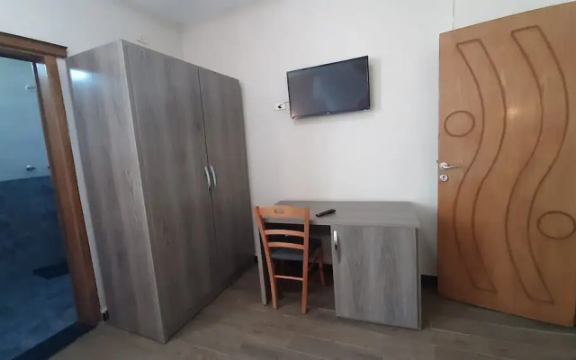 Teferi Mekonnen Hotel