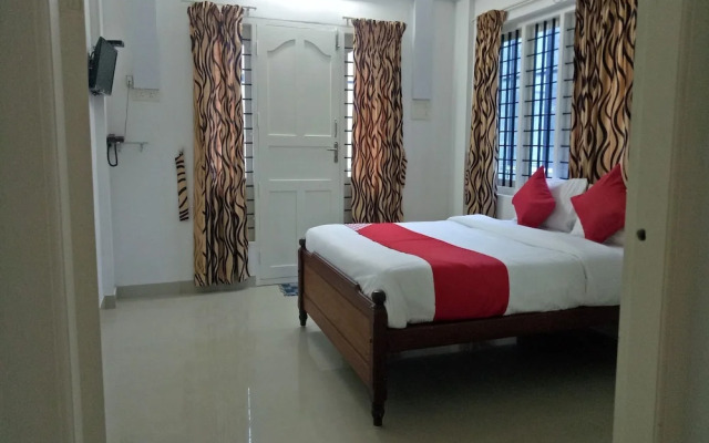 OYO 23503 Golden Valley Residency