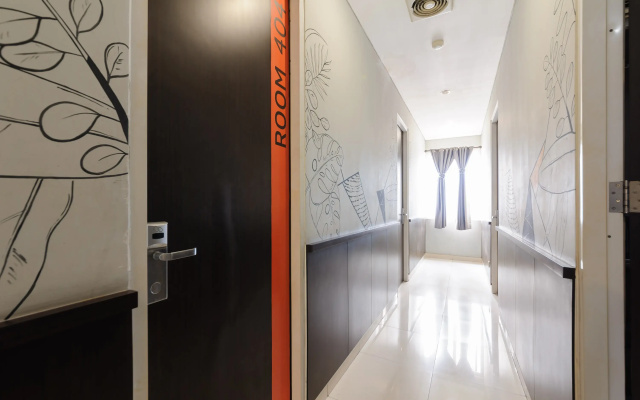 RedDoorz Plus near Grand Indonesia Jakarta