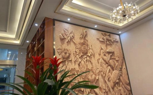 Longcheng Business Hotel