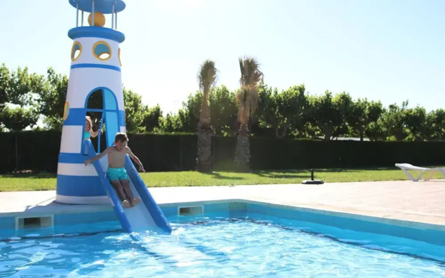 Bungalow in Cambrils Near Esquirol Beach