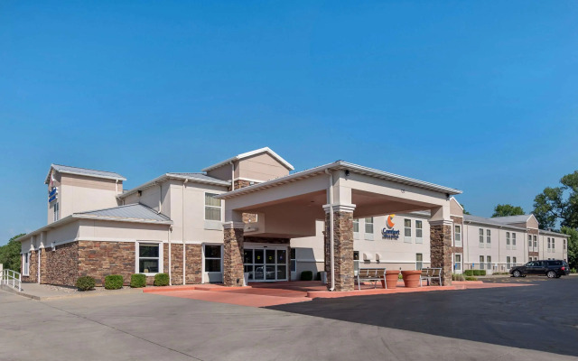 Comfort Inn & Suites Junction City - near Fort Riley
