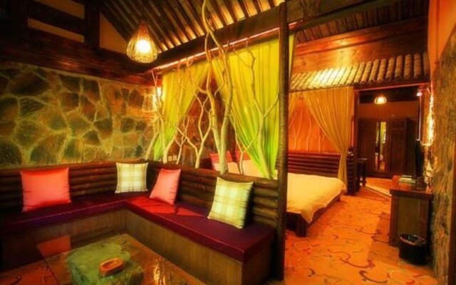 Blossom Hill Inn Lijiang