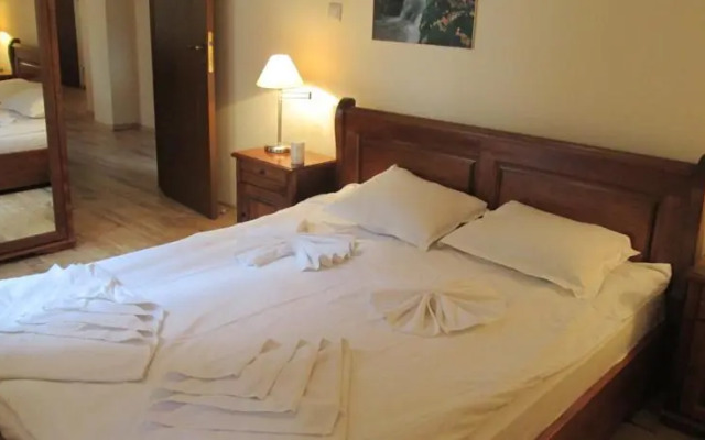 Todorka Views Alexander Services Apartments