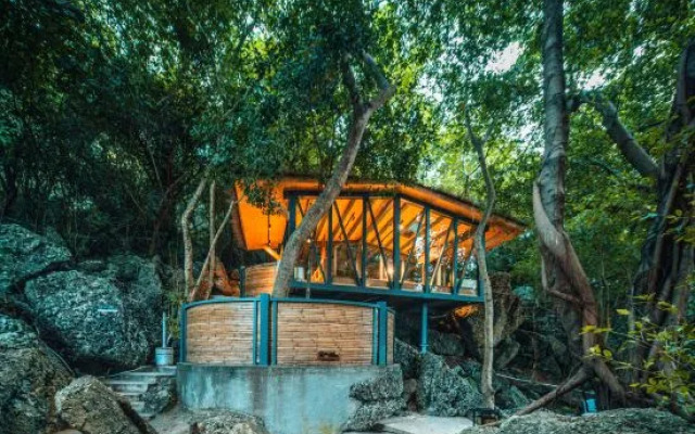 Xue'er Shanfang B&B Shanhai Jing (Sanya Dadonghai South Bianhai Road Shop)