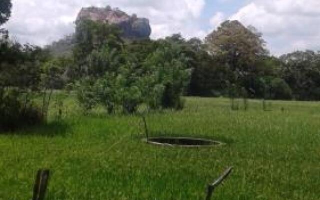 Sigiriya Paradise Inn Guest House