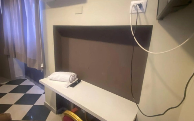 Business Hotel