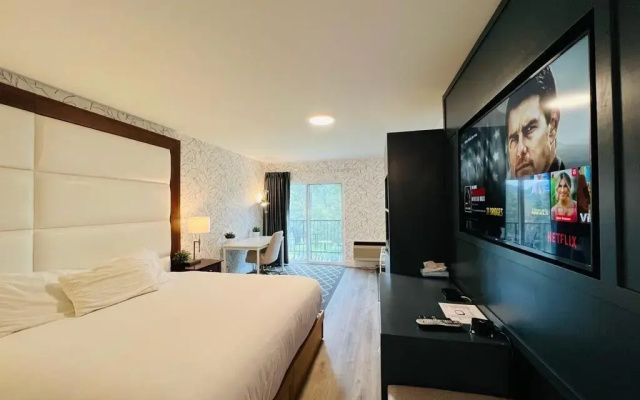Hotel Civilia Lakeside by Civilia Golf Retreat