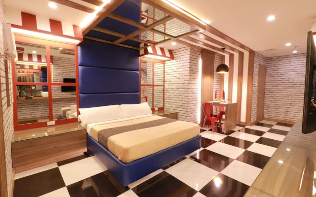 Victoria Court Escarpment - Pasig