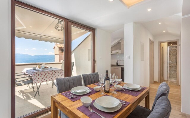 Awesome Apartment in Rijeka With Wifi and 2 Bedrooms
