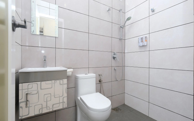 Super OYO 43935 Mancalin Hotel