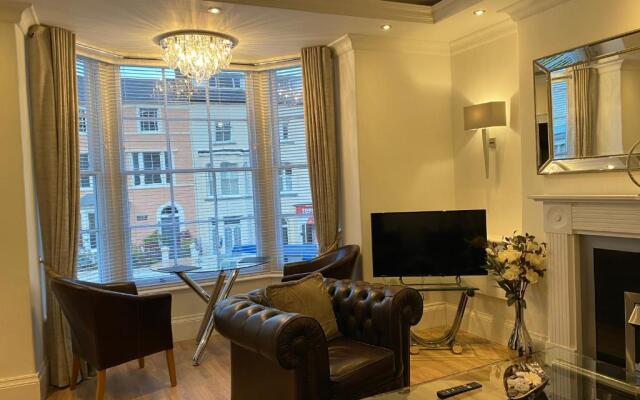 The Maureen Suite