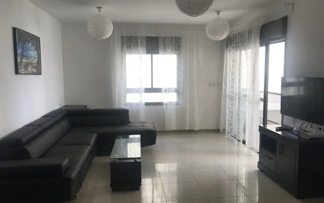 King David Apartment on the Sea