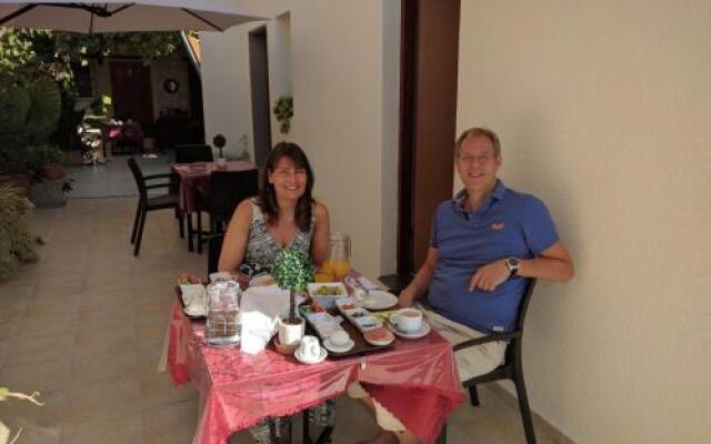 Rosana guest house