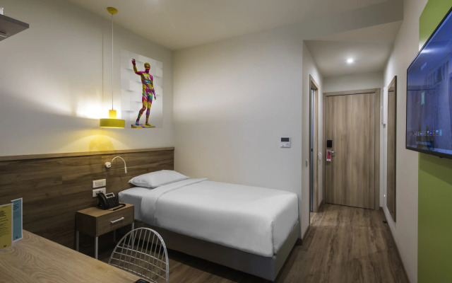 ibis Styles Athens Routes