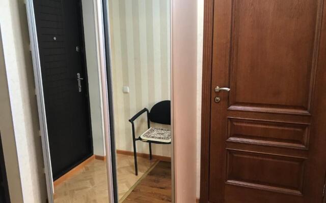 1 komnatnaja kvartira na Zharbosynova 71