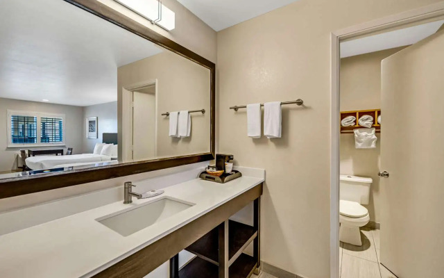 Comfort Inn Beach/Boardwalk Area