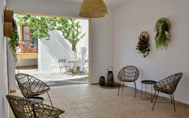 Eva Studios 10 in Agia Pelagia