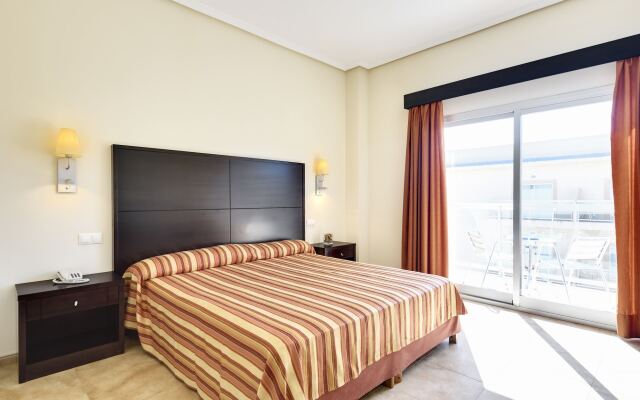 Cabogata Beach Hotel