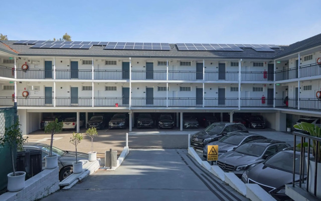 Killara Hotel & Suites