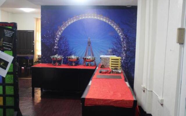 Universal Suites