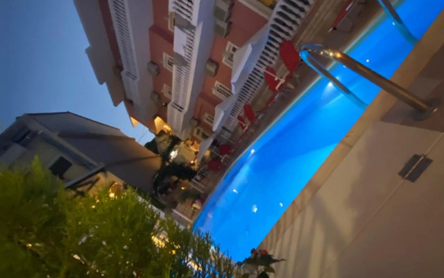 Villa Antonis