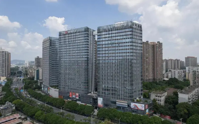 Ji Hotel Guangzhou Huangpu East Metro Station