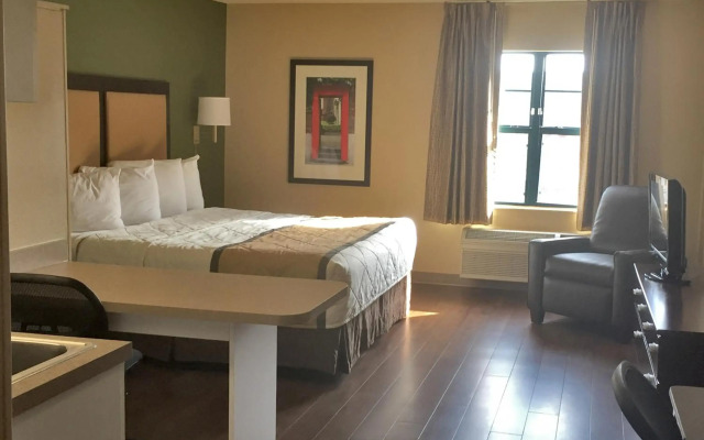 Extended Stay America Select Suites Chicago Downers Grove